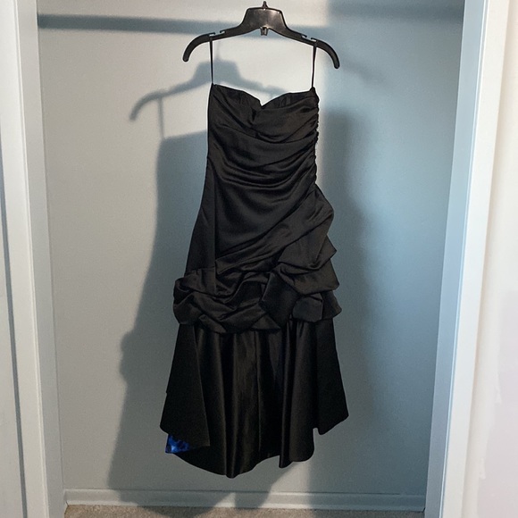Sleeveless prom dress, size 5/6 le chateau, worn once - Picture 2 of 2